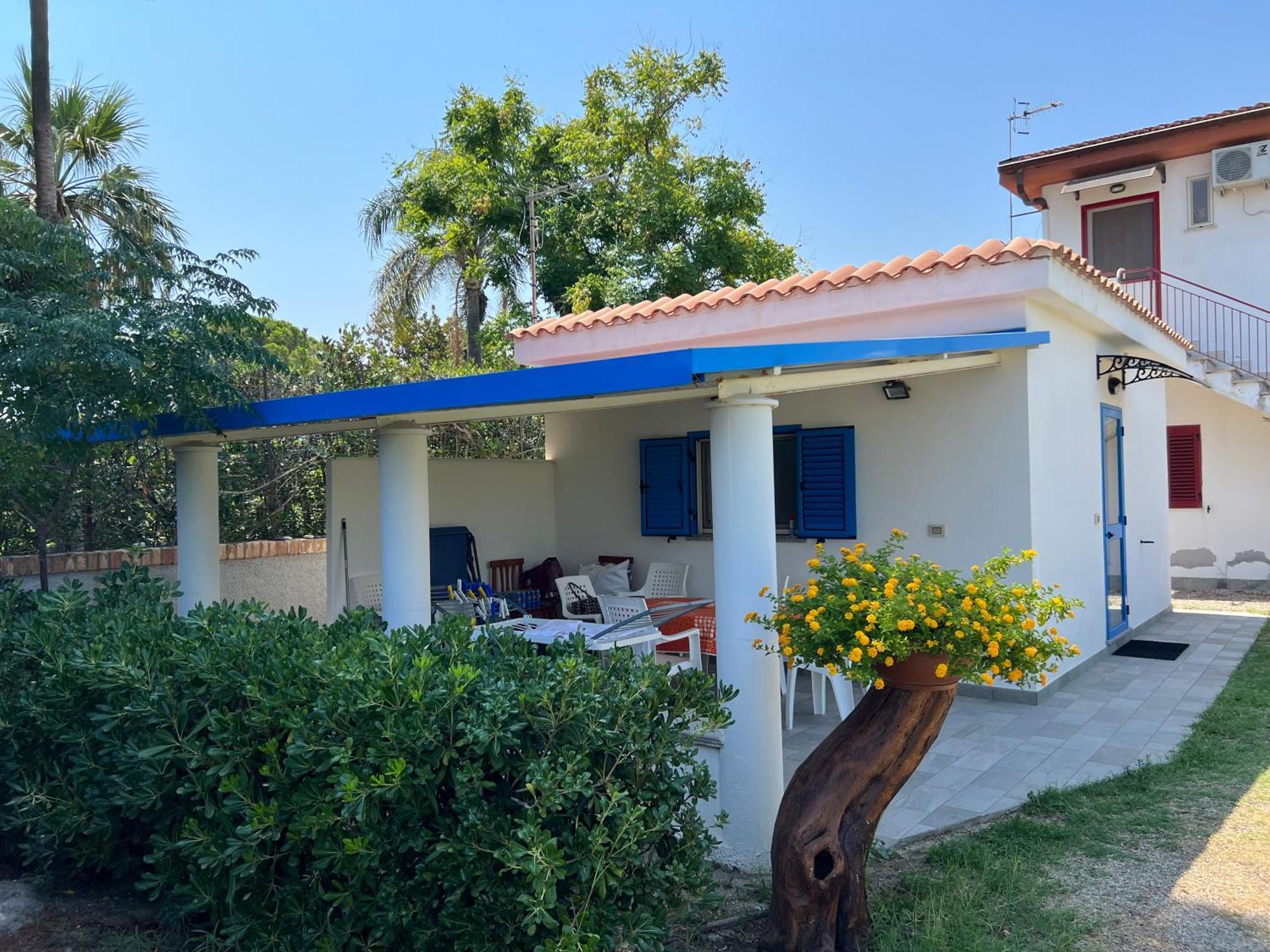 Italian Breeze Villa Soverato Marina Exterior photo